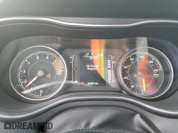 2019 Jeep Cherokee Latitude Plus z VIN 1C4PJMLX0KD372848, wystawiony jako Copart lot #53828285 z przebiegiem 30 007 mil mil oraz Szkoda całkowita • Salvage title. Historia ofert i sprzedaży dostępna na DreamBid. Obrazek 9.