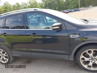 2016 Ford Escape Titanium с VIN 1FMCU9J95GUB02010, выставлен на аукционе IAAI как лот 42782457 с пробегом 247 407 миль миль и . История ставок и продаж доступна на DreamBid. Изображение 12.