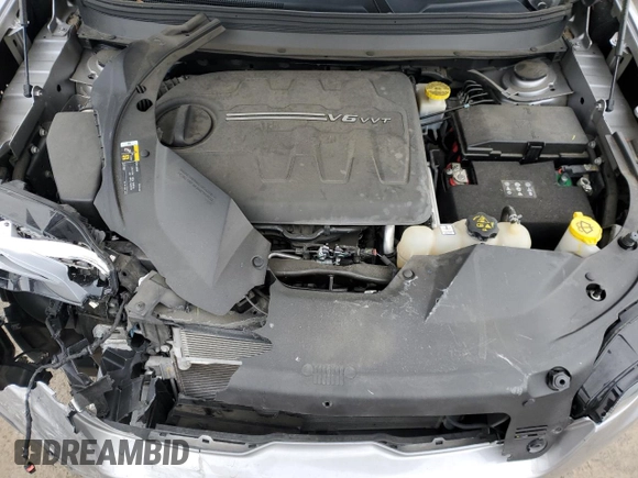 2019 Jeep Cherokee Latitude Plus with VIN 1C4PJMLX8KD447411, listed as a Copart auction lot 52670855 with 40,966 mi miles and Salvage Title. Bid and sale history available at carsss.com. Image 14.