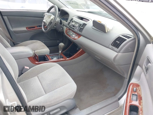 2003 Toyota Camry LE with VIN 4T1BE32K63U755835, listed as a IAAI auction lot 41976402 with 215,788 mi miles and . Bid and sale history available at DreamBid. Image 5.