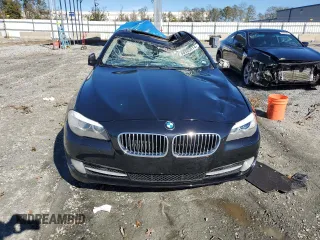 2013 BMW 5 Series 528i with VIN WBAXG5C58DDY31398, listed as a Copart auction lot 80565914 with 133,795 mi miles and Non Repairable. Bid and sale history available at carsss.com. Image 5.