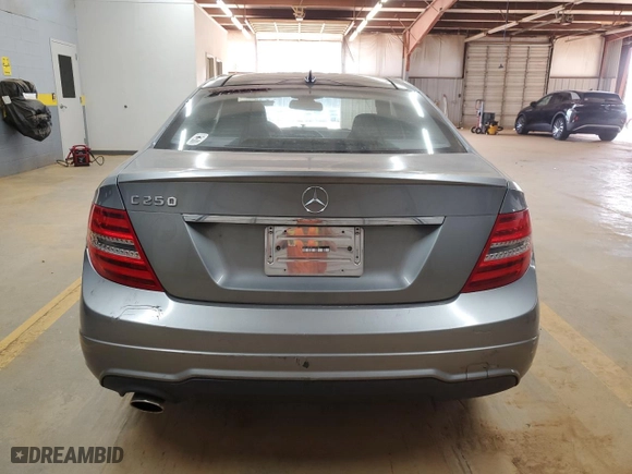 2015 Mercedes-Benz C-Class C 250 with VIN WDDGJ4HB4FG414882, listed as a Copart auction lot 49929055 with 83,921 mi miles and Clean Title. Bid and sale history available at carsss.com. Image 6.