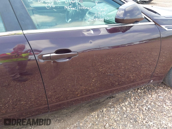 2008 Cadillac CTS RWD z VIN 1G6DF577680213369, wystawiony jako IAAI lot #42165154 z przebiegiem 248 369 mil mil oraz . Historia ofert i sprzedaży dostępna na DreamBid. Obrazek 13.