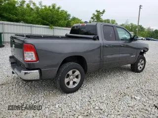 2022 Ram 1500 Big Horn z VIN 1C6SRFBT1NN161404, wystawiony jako Copart lot #58393385 z przebiegiem 42 740 mil mil oraz Szkoda całkowita • Salvage title. Historia ofert i sprzedaży dostępna na DreamBid. Obrazek 3.