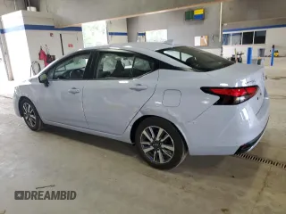 2025 Nissan Versa SV z VIN 3N1CN8EV5SL820942, wystawiony jako Copart lot #58653855 z przebiegiem 8 494 mil mil oraz Szkoda całkowita • Salvage title. Historia ofert i sprzedaży dostępna na DreamBid. Obrazek 2.