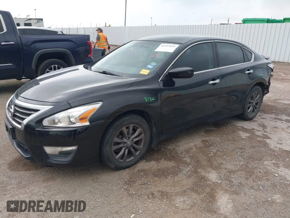 2015 Nissan Altima S with VIN 1N4AL3AP9FN896163, listed as a IAAI auction lot 41937835 with 160,093 mi miles and . Bid and sale history available at DreamBid. Image 2.