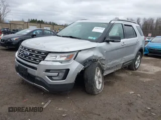 2017 Ford Explorer XLT with VIN 1FM5K8D81HGD94315, listed as a IAAI auction lot 41815160 with 97,022 mi miles and . Bid and sale history available at carsss.com. Image 17.