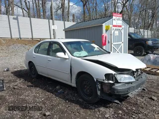1999 Nissan Altima XE with VIN 1N4DL01D9XC204255, listed as a IAAI auction lot 42039345 with 214,039 mi miles and . Bid and sale history available at carsss.com. Image 1.
