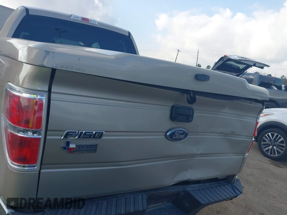 2010 Ford F-150 XL with VIN 1FTEW1C87AFA12768, listed as a IAAI auction lot 41450277 with 89,314 mi miles. Bid and sale history available at carsss.com. Image 16.