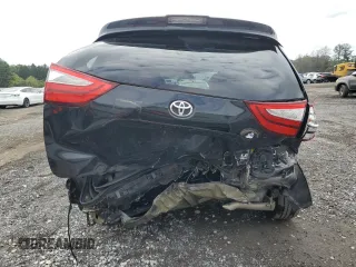 2019 Toyota Sienna LE with VIN 5TDJZ3DC6KS220467, listed as a Copart auction lot 71921714 with 70,950 mi miles and Salvage Title. Bid and sale history available at carsss.com. Image 6.