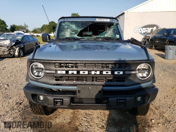 2024 Ford Bronco Black Diamond z VIN 1FMDE1BH2RLA55715, wystawiony jako Copart lot #69823114 z przebiegiem 1 476 mil mil oraz Szkoda całkowita • Salvage title. Historia ofert i sprzedaży dostępna na DreamBid. Obrazek 5.