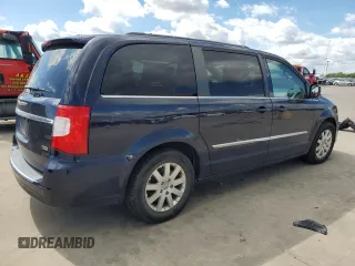 2014 Chrysler Town & Country Touring with VIN 2C4RC1BG8ER383701, listed as a Copart auction lot 70959814 with 157,180 mi miles and Salvage Title. Bid and sale history available at DreamBid. Image 3.