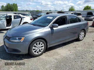 2014 Volkswagen Jetta SE с VIN 3VWD17AJ5EM286573, выставлен на аукционе Copart как лот 58047685 с пробегом 95 450 миль миль и Чистый • Clean title. История ставок и продаж доступна на DreamBid. Изображение 1.