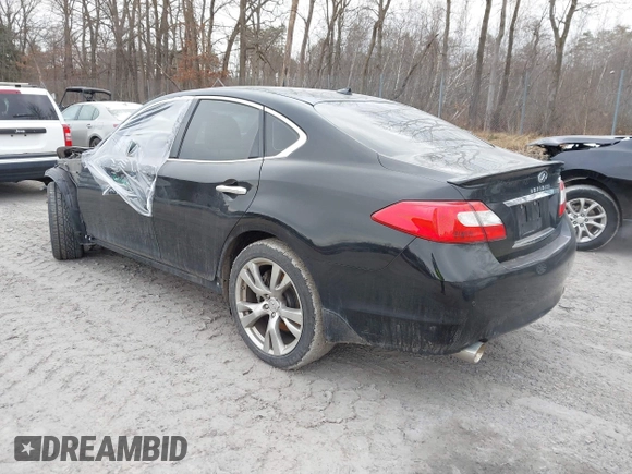 2013 Infiniti M z VIN JN1BY1AR9DM600490, wystawiony jako IAAI lot #41248655 z przebiegiem 125 167 mil mil oraz . Historia ofert i sprzedaży dostępna na DreamBid. Obrazek 3.