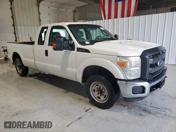 2016 Ford F-250 XLT with VIN 1FT7X2A6XGEA65962, listed as a Copart auction lot 61501905 with 201,887 mi miles and Clean title. Bid and sale history available at DreamBid. Image 4.
