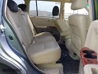 2004 Toyota Highlander with VIN JTEEP21A640041271, listed as a IAAI auction lot 42082940 with 208,548 mi miles. Bid and sale history available at carsss.com. Image 8.