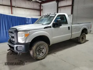 2013 Ford F-250 XL with VIN 1FTBF2B63DEA21261, listed as a Copart auction lot 52425965 with 117,935 mi miles and Clean title. Bid and sale history available at DreamBid. Image 1.