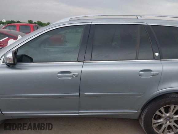 2014 Volvo XC90 с VIN YV4952CY8E1681061, выставлен на аукционе IAAI как лот 42271623 с пробегом 134 456 миль миль и . История ставок и продаж доступна на DreamBid. Изображение 14.