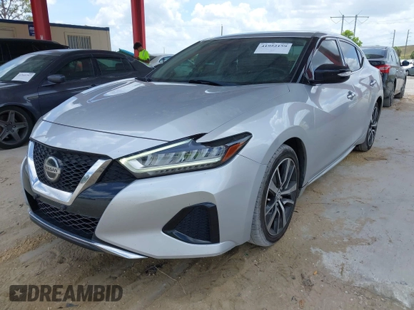 2020 Nissan Maxima SV z VIN 1N4AA6CV6LC366887, wystawiony jako IAAI lot #41952159 z przebiegiem 100 182 mil mil oraz . Historia ofert i sprzedaży dostępna na DreamBid. Obrazek 17.