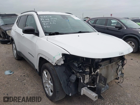 2022 Jeep Compass Latitude with VIN 3C4NJCBB8NT137684, listed as a IAAI auction lot 41391981 with 51,255 mi miles and . Bid and sale history available at carsss.com. Image 1.