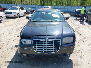 2008 Chrysler 300 Touring with VIN 2C3LA53G78H272475, listed as a IAAI auction lot 41998387 with 177,858 mi miles. Bid and sale history available at carsss.com. Image 11.