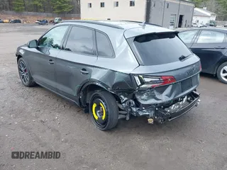 2025 Audi SQ5 Premium Plus z VIN WA1B4AFY6S2052377, wystawiony jako IAAI lot #41971801 z przebiegiem 108 mil mil oraz . Historia ofert i sprzedaży dostępna na DreamBid. Obrazek 3.