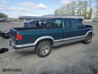 1996 Chevrolet S-10 LS with VIN 1GCCS1944T8170225, listed as a Copart auction lot 52858495 with 264,901 mi miles and Salvage Title. Bid and sale history available at carsss.com. Image 3.
