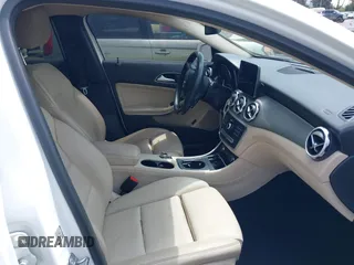 2018 Mercedes-Benz GLA 250 z VIN WDCTG4EBXJJ479396, wystawiony jako IAAI lot #42432247 z przebiegiem 83 856 mil mil oraz . Historia ofert i sprzedaży dostępna na DreamBid. Obrazek 5.