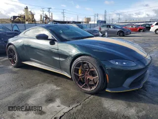 2020 Aston Martin Vantage z VIN SCFSMGAW4LGN03942, wystawiony jako Copart lot #49004855 z przebiegiem 42 583 mil mil oraz Szkody całkowita. Historia ofert i sprzedaży dostępna na DreamBid. Obrazek 4.