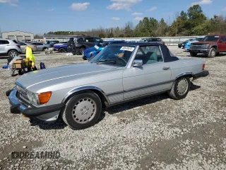1989 Mercedes-Benz 560 Series 560SL with VIN WDBBA48D3KA097999, listed as a Copart auction lot 48649625 with 124,752 mi miles and Salvage Title. Bid and sale history available at carsss.com. Image 1.