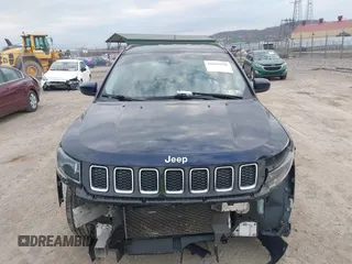 2019 Jeep Compass Latitude with VIN 3C4NJDBB3KT835802, listed as a IAAI auction lot 41893590 with 49,716 mi miles and . Bid and sale history available at DreamBid. Image 13.