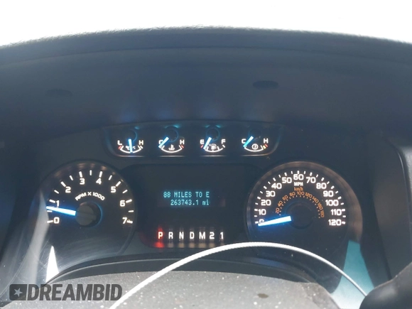 2013 Ford F-150 XL with VIN 1FTFX1CF7DKE53781, listed as a IAAI auction lot 41886304 with 263,743 mi miles. Bid and sale history available at carsss.com. Image 7.