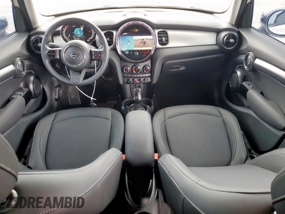 2022 MINI Hardtop 4 Door Cooper z VIN WMW33DK04N2R75649, wystawiony jako Copart lot #50964275 z przebiegiem 4 356 mil mil oraz Czysty tytuł • Clean title. Historia ofert i sprzedaży dostępna na DreamBid. Obrazek 8.