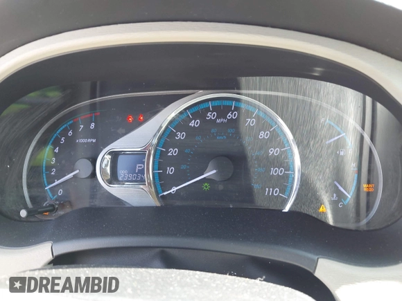 2012 Toyota Sienna XLE AAS with VIN 5TDYK3DC4CS193516, listed as a IAAI auction lot 42188284 with 239,034 mi miles. Bid and sale history available at carsss.com. Image 7.
