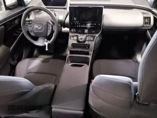 2023 Subaru Solterra Premium с VIN JTMABABA3PA027692, выставлен на аукционе Copart как лот 76761103 с пробегом 3 737 миль миль и . История ставок и продаж доступна на DreamBid. Изображение 8.
