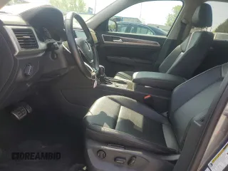 2018 Volkswagen Atlas SEL z VIN 1V2SR2CA4JC583122, wystawiony jako Copart lot #52748205 z przebiegiem 86 071 mil mil oraz Szkoda całkowita • Salvage title. Historia ofert i sprzedaży dostępna na DreamBid. Obrazek 7.