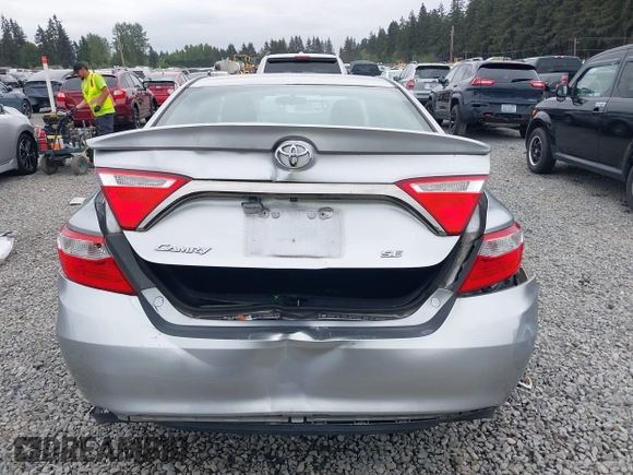 2015 Toyota Camry XLE with VIN 4T1BF1FK0FU028772, listed as a IAAI auction lot 42235029 with 75,285 mi miles and . Bid and sale history available at DreamBid. Image 16.