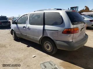 1998 Toyota Sienna LE with VIN 4T3ZF13C0WU088585, listed as a Copart auction lot 46517875 with 0 mi miles and Salvage Title. Bid and sale history available at carsss.com. Image 2.