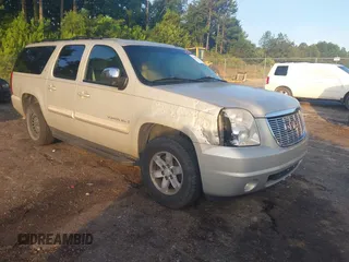 2008 GMC Yukon XL SLT 4SB with VIN 1GKFC16028R235686, listed as a IAAI auction lot 42537455 with 282,634 mi miles and . Bid and sale history available at DreamBid. Image 1.