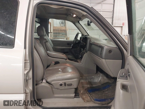 2006 Chevrolet Tahoe Z71 with VIN 1GNEK13T66R122708, listed as a IAAI auction lot 41990595 with 174,787 mi miles and . Bid and sale history available at DreamBid. Image 5.