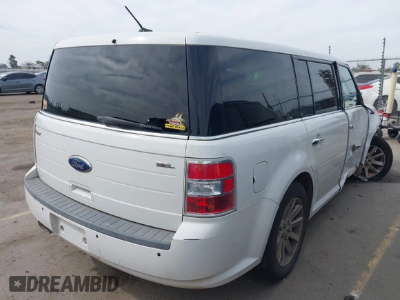 2011 Ford Flex SEL with VIN 2FMGK5CC4BBD19250, listed as a IAAI auction lot 41662290 with 200,095 mi miles. Bid and sale history available at carsss.com. Image 4.