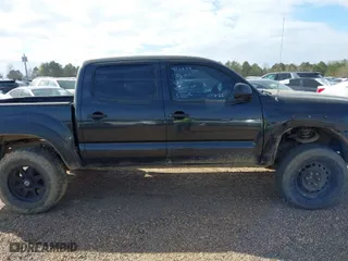 2007 Toyota Tacoma PreRunner with VIN 5TEJU62N77Z423494, listed as a IAAI auction lot 41716600 with 265,936 mi miles. Bid and sale history available at carsss.com. Image 14.