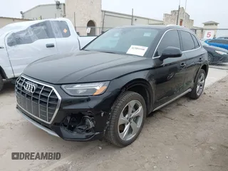 2021 Audi Q5 Premium Plus with VIN WA1BAAFY5M2065794, listed as a IAAI auction lot 41504108 with 47,085 mi miles. Bid and sale history available at carsss.com. Image 17.