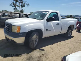 2013 GMC Sierra 1500 Work Truck z VIN 1GTN1TEX5DZ296435, wystawiony jako Copart lot #56003595 z przebiegiem 155 507 mil mil oraz Szkoda całkowita • Salvage title. Historia ofert i sprzedaży dostępna na DreamBid. Obrazek 1.