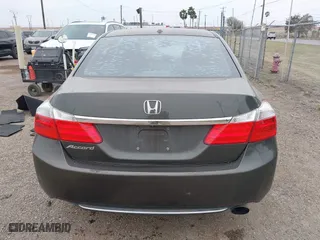 2015 Honda Accord Sedan EX-L with VIN 1HGCR2F87FA046067, listed as a IAAI auction lot 41630888 with 178,560 mi miles. Bid and sale history available at carsss.com. Image 17.