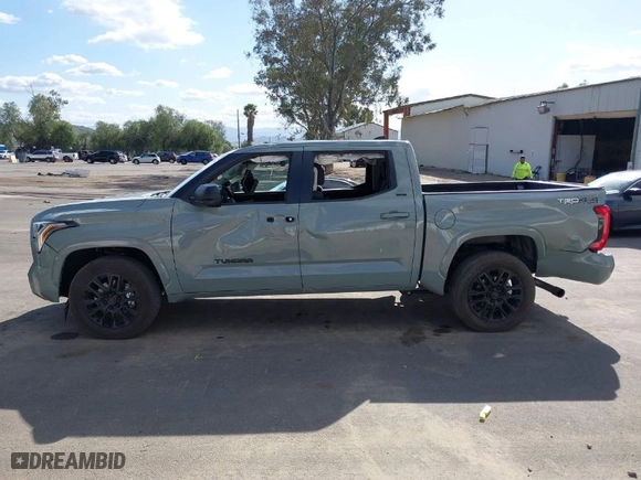 2024 Toyota Tundra 4WD SR5 with VIN 5TFLA5DB5RX215364, listed as a IAAI auction lot 41705796 with 3,976 mi miles. Bid and sale history available at carsss.com. Image 14.