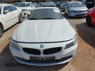 2011 BMW Z4 sDrive30i with VIN WBALM5C55BE380154, listed as a IAAI auction lot 41815724 with 118,062 mi miles. Bid and sale history available at carsss.com. Image 13.
