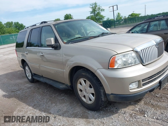 2006 Lincoln Navigator Luxury z VIN 5LMFU28506LJ27356, wystawiony jako IAAI lot #42309880 z przebiegiem 240 000 mil mil oraz . Historia ofert i sprzedaży dostępna na DreamBid. Obrazek 1.