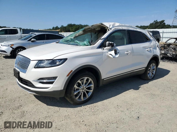 2019 Lincoln MKC Select with VIN 5LMCJ2C99KUL02603, listed as a Copart auction lot 60930025 with 70,157 mi miles and Non repairable. Bid and sale history available at DreamBid. Image 1.