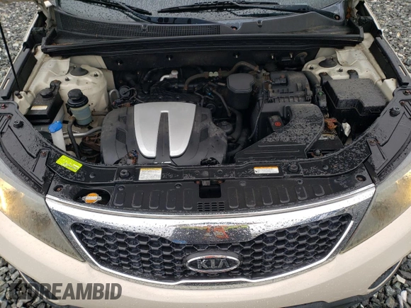 2011 Kia Sorento EX with VIN 5XYKUDA25BG040110, listed as a Copart auction lot 52195765 with 94,634 mi miles and Clean Title. Bid and sale history available at carsss.com. Image 12.